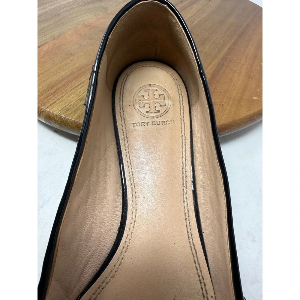 Tory Burch Black Quilted Patent Leather Loafers Gold Logo Flats Size 7M Brazil